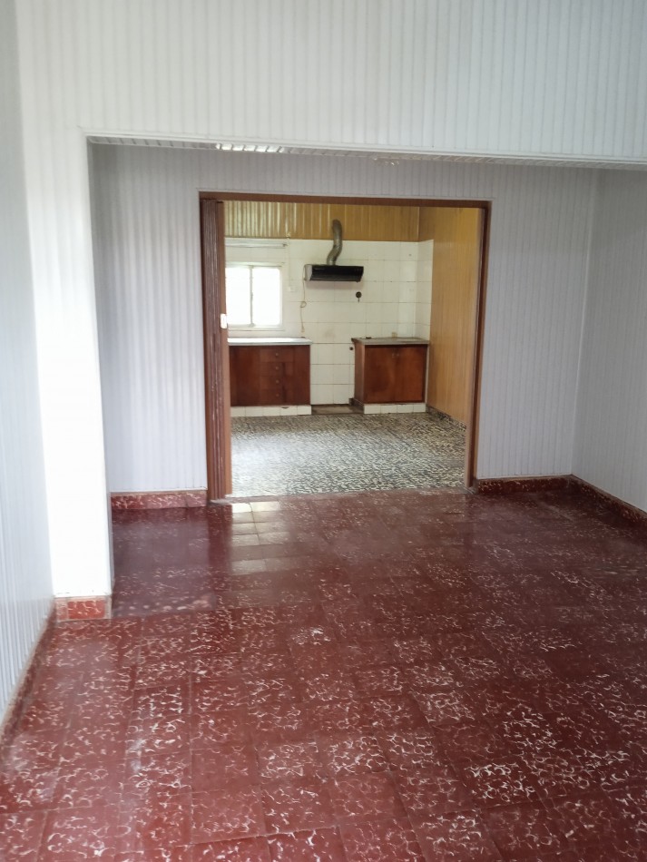EN VENTA CASA CON PATIO VERDE VENDIDA