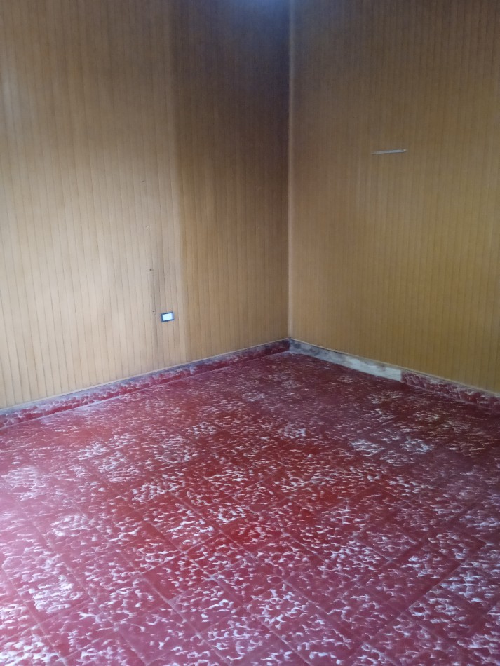 EN VENTA CASA CON PATIO VERDE VENDIDA